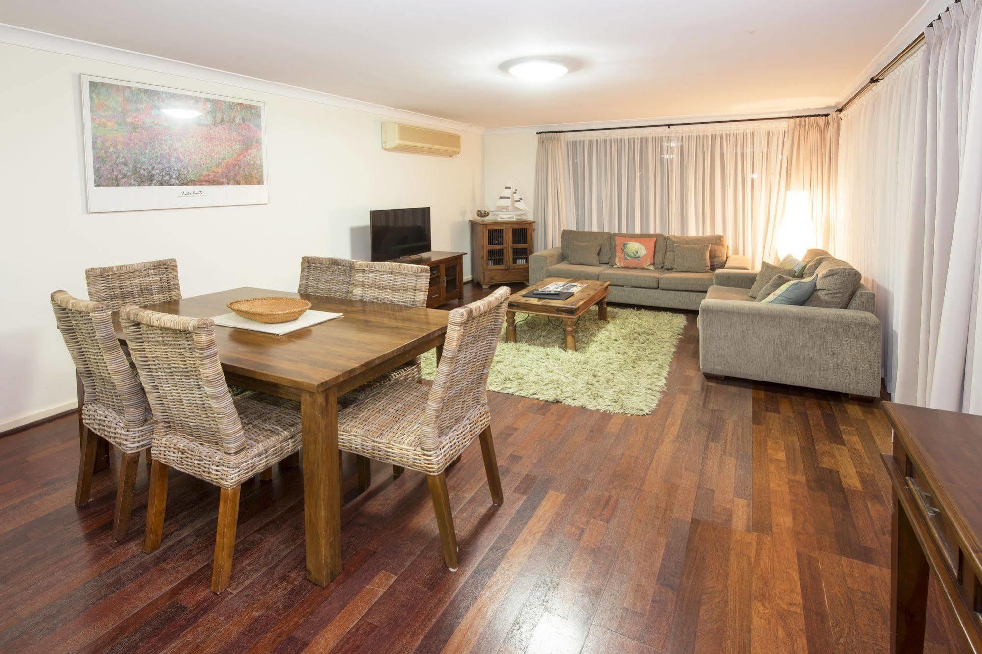Cape View Beach Resort WEST COAST ภายนอก รูปภาพ