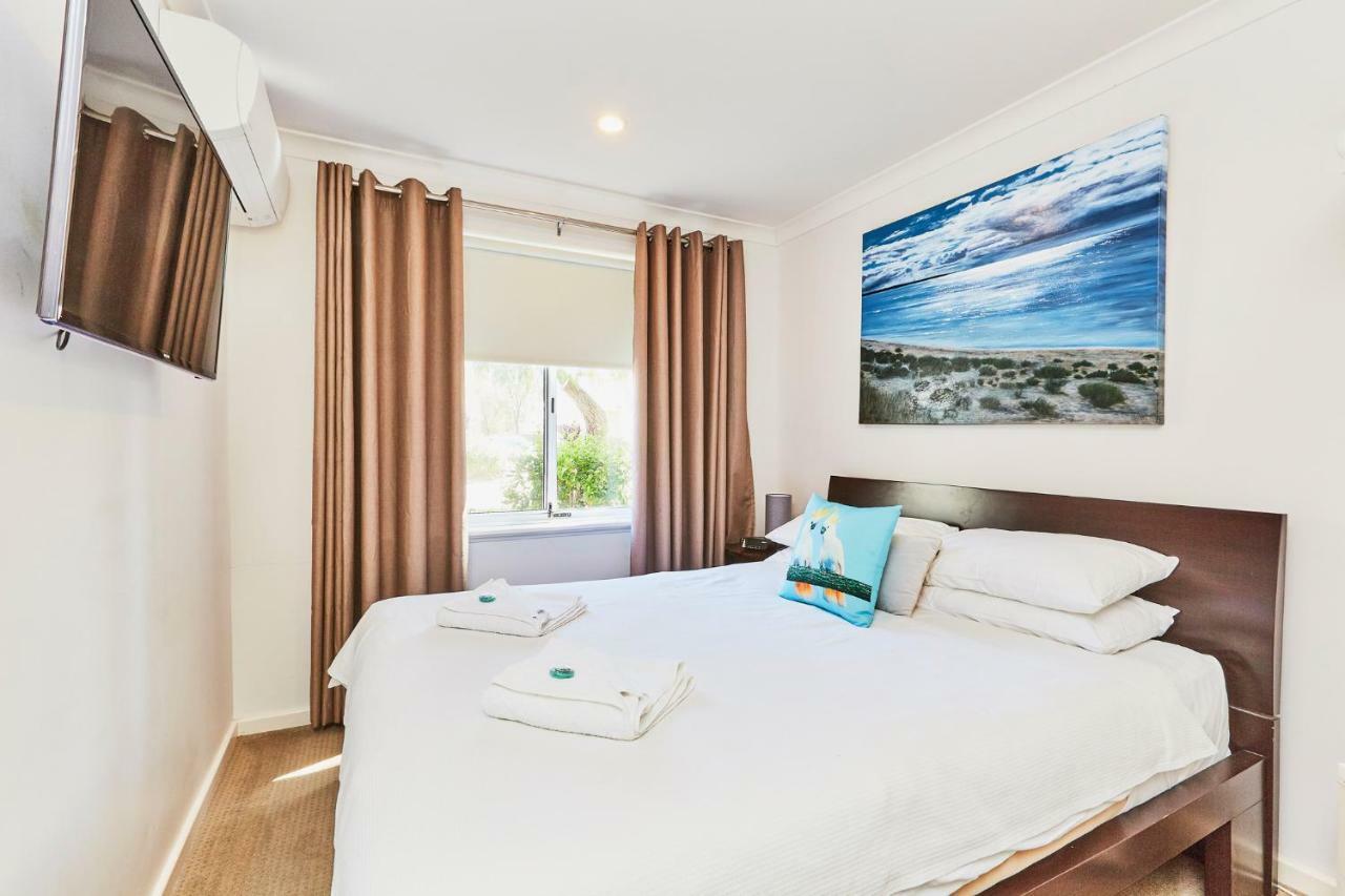Cape View Beach Resort WEST COAST ภายนอก รูปภาพ